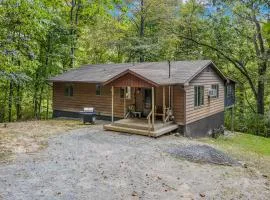 Chesnutt Cabin - Riverfront, Fire Pit, Game Room, Wifi, Screen Porch, View, King Bed