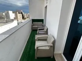 Cosy Apartment with Terrace, BBQ & Open View