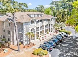 Gorgeous coastal condo with pool & balcony - near beach, golf, & Intracoastal