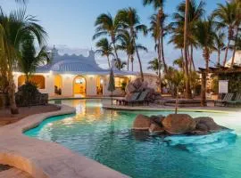 Hotel & Suites El Moro