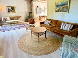 Spacious House Near Hammershus And Hammerknuden, hotel en Sandvig