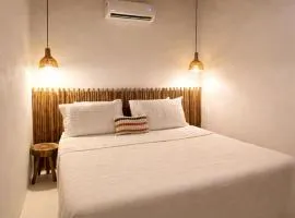 Suite Aroeira - Centro da Vila de Caraíva - Bahia - Atrás da igrejinha