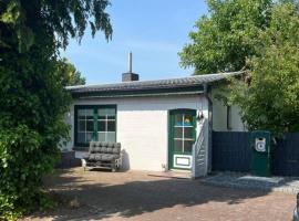 Pa&scaron;apkalpo&scaron;anās viesnīca Hus Dunya pilsētā Heide