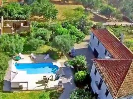 B&B Apartment, private with full kitchen Near Tabua