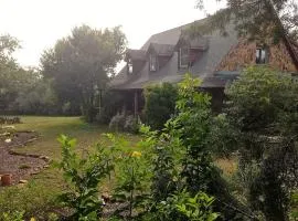 Beautiful Hill Country Hideaway