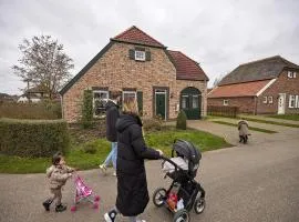 Farmhouse in Limburg near Maasplassen