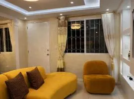 Casa moderna estilo, confort y ubicación cerca de todo