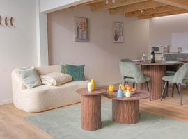 Jacuzzi & Cinéma - Loft Design - Porte de Lyon, hotel a Caluire-et-Cuire