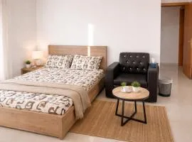 Luxury Private Room City View Near Dubai