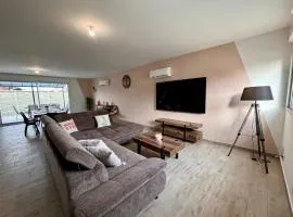 Maison Rosie - Maison moderne cozy avec extérieur