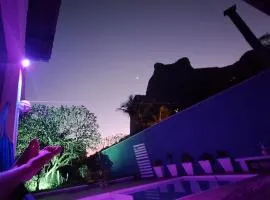 Casa Caminho do Meio