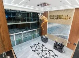 شقق لباسا للشقق المخدومة