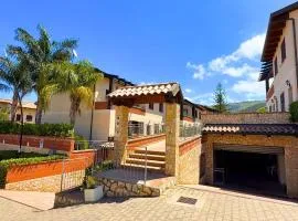 MOLO 24 LUXURY APARTMENT - with FREE Parking just 5 minutes walk from historic center