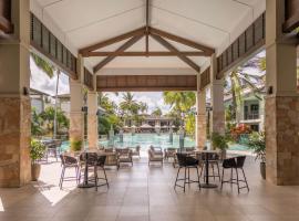 Pullman Port Douglas Sea Temple Resort and Spa, готель у місті Порт-Дуглас