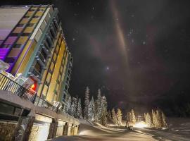 Ski in Ski out King Bed Suite Hotel Room Near Village, מלון בקירקווד