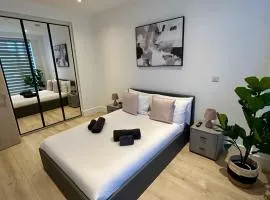 New Modern One-Bedroom Flat in Chertsey