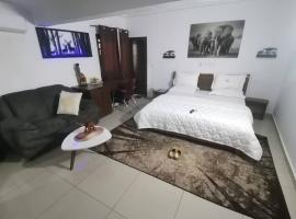 RESIDENCE BASSAM BLUE Yamoussoukro, hotel en Yamusukro