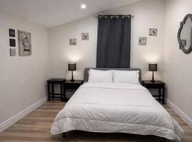 Walk to Caesars • Hot Tub • Sleep 9 • Free Parking, hotel Windsorban