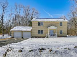 Pet Friendly and WFH Ready! Quiet Hudson Valley Apt, hotel u gradu Njuburg