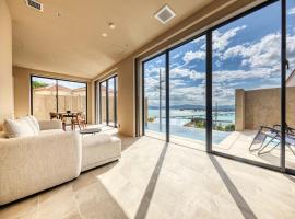 Kandor Resort Okinawa – hotel w mieście Nakijin