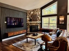 Elegant Blackwood Grove by Casa Oso