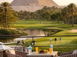 Dayy Golf Pyramids View