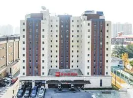 Ibis Shanghai New International Expo Centre Lianyang