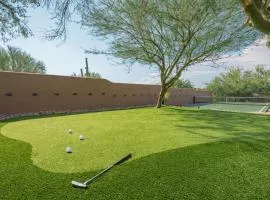 Sleeps 25 • Heated Pool and Spa • Pickleball Court