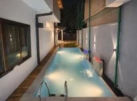 Paragon Villa Madiha