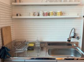 StarFolk Artstay 01 Rooftopstudio, hotel u gradu Samgong-ni