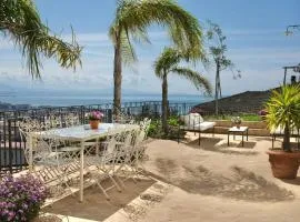 Artistic Villa With Sea Views Near Salerno