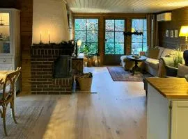 Newly Renovated Cottage By Vemmentorpasjön