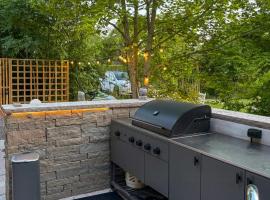 Newly Built Home With Outdoor Kitchen On Öland: Mörbylånga şehrinde bir otel