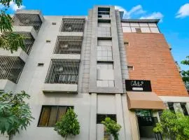 Super Collection O Indore Near Omax City 1