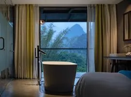 Qixin Jiuyin Inn Yangshuo