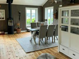 Modern Cabin Near Family Beaches In Holmsbu, готель у місті Holmsbu