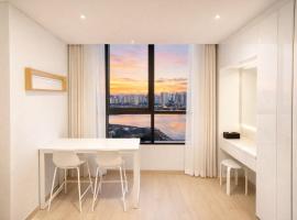 더 디셈버스테이 인 한라, hotel Taeam városában