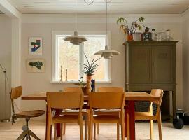 Cosy House Surrounded By Nature、ディオのホテル