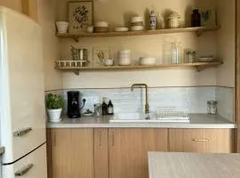 Family Lodge Between Lake And Wild Beach