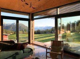 Villa Vetleskog On Mollandsmarki In Sogn, Hotel in Hafslo