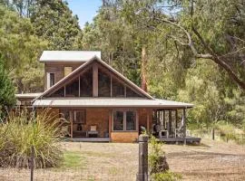 Kookaburra Retreat - Dog Friendly - Forest View