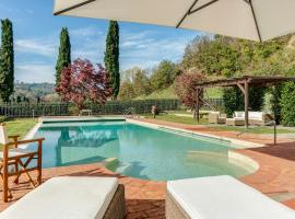 Villa With Private Pool Very Close To Florence, viešbutis mieste Redželas