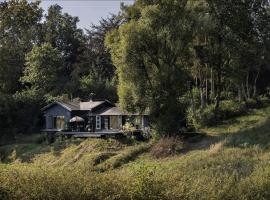 Converted Scout House By Buresø Lake And Forest, Hotel in Slangerup
