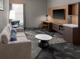 DoubleTree by Hilton Dayton Fairborn