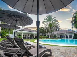 Casa Negrense Private Resort, Hotel in Dauin