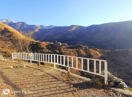 The Holiday Resort, hotel a Kailāna