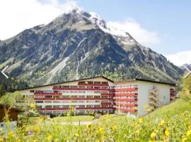 Aparthotel mittelberg mit Schwimmbad Kleinwalsertal
