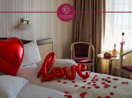 Caprioara Spa&Wellness Resort, hotell med parkering i Covasna