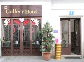 Gallery Hotel