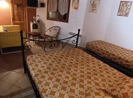 Chambre d'hôte Les maisons de Gaia, Hotel in Tuchan